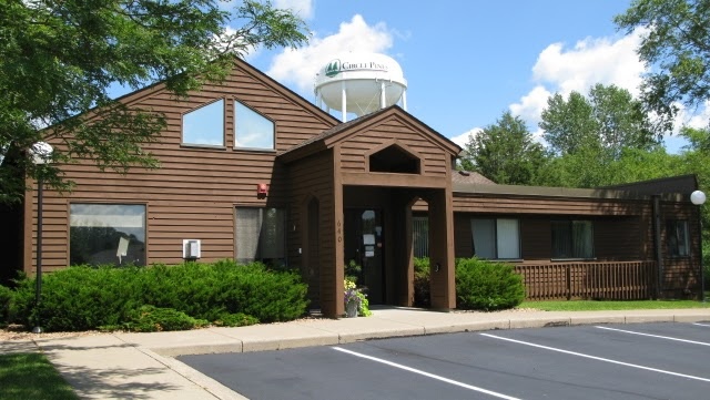 Photo of exterior of Circle Pines Dental.